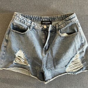 kittenish JORDAN LIGHT WASH DENIM
SHORTS